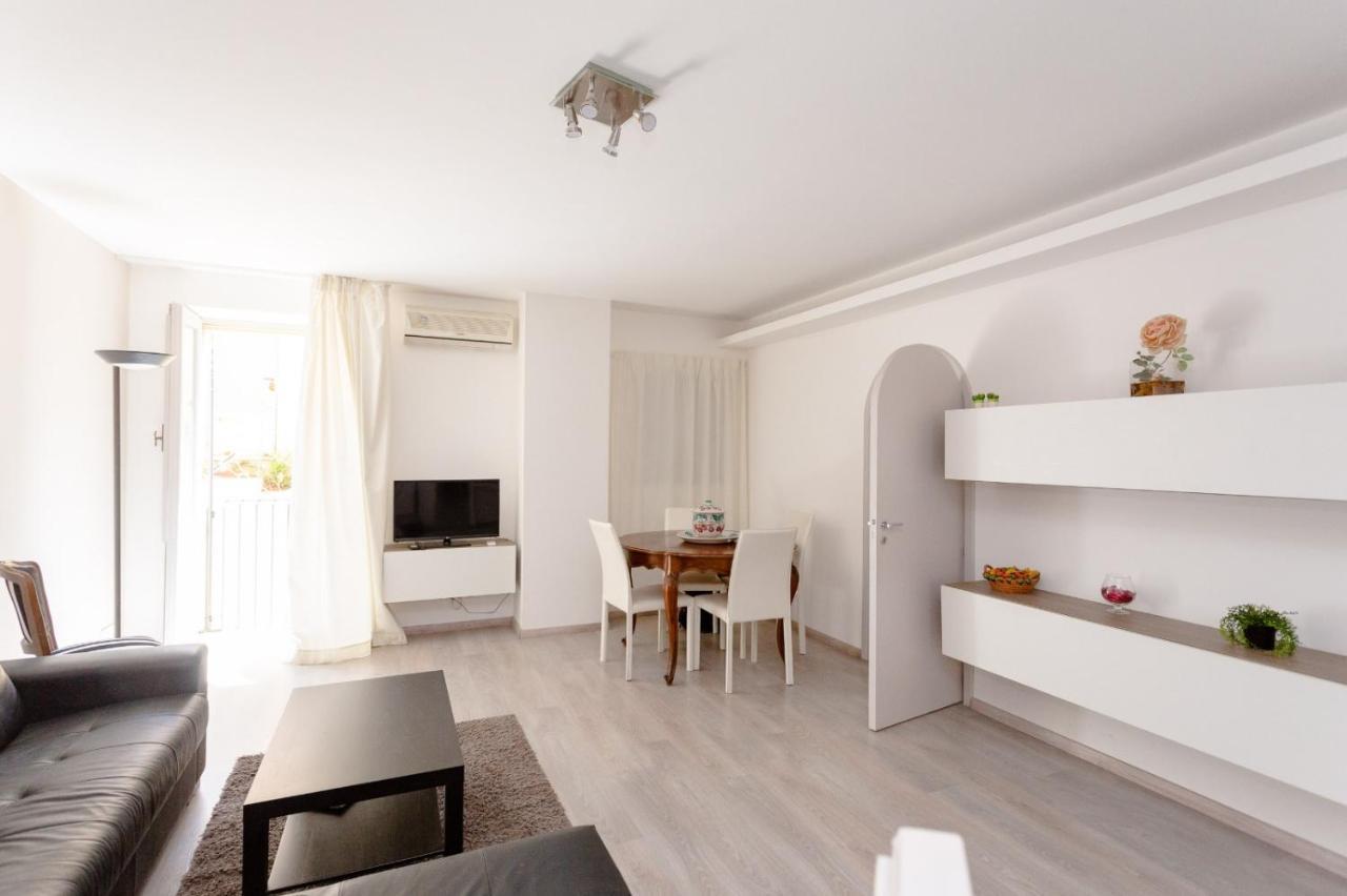 Domus Elisae Apartment 陶尔米纳 外观 照片